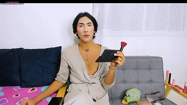 zou quira online show from 11/07/25, 11:30