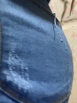 Cuckold-masters-dog online show from 12/18/25, 09:40