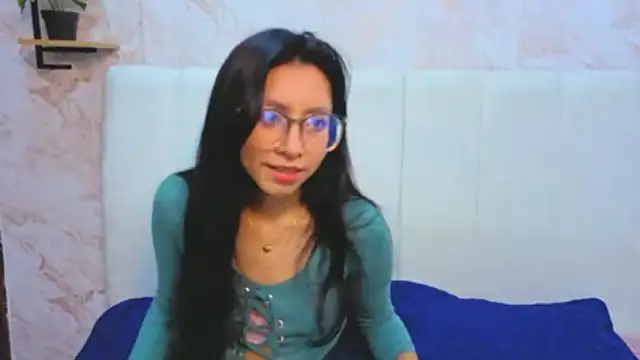 VioletxBloom online show from 11/12/25, 07:51