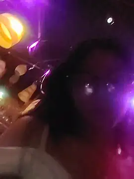 VioletxBloom online show from 12/17/25, 07:02