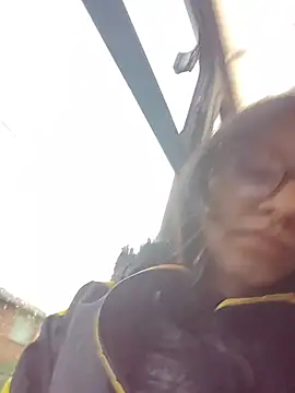 VioletxBloom online show from 12/04/25, 11:20