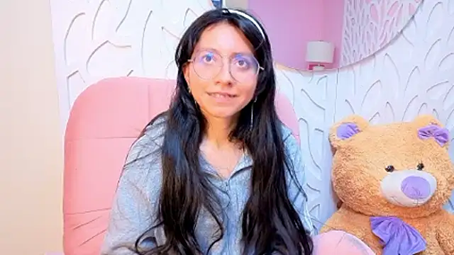 VioletxBloom online show from 04/15/26, 08:53