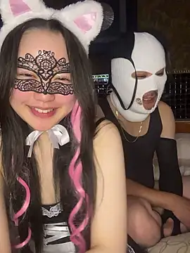 NENEandOJI online show from 10/31/25, 02:13