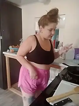 LacyLaurent online show from 11/18/25, 03:59