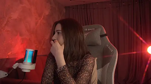 LumeNova online show from 03/06/26, 02:17