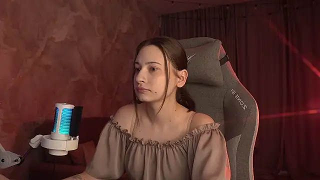 LumeNova online show from 03/30/26, 02:13