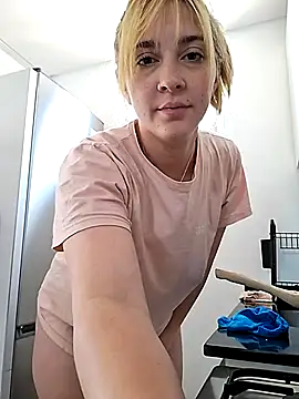 ayebran online show from 09/28/25, 04:14