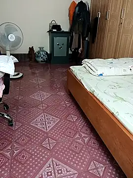 Moona heny online show from 11/02/25, 10:37