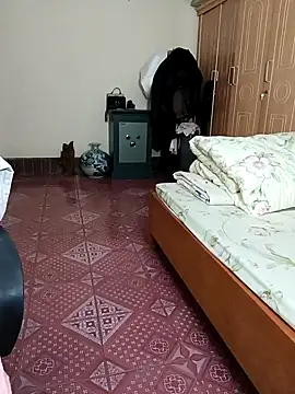 Moona heny online show from 11/16/25, 12:32