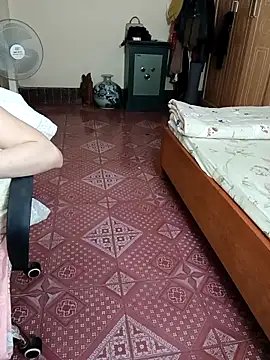 Moona heny online show from 11/09/25, 02:54