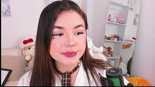 Snapshot of dolce_antonellaa chatting on 02/13/26, 03:06 dolce antonellaa online show from 02/13/26, 03:06