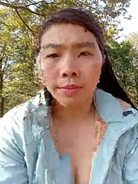 quynhkoolbae online show from 11/27/25, 01:39