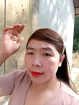 quynhkoolbae online show from 11/23/25, 03:38