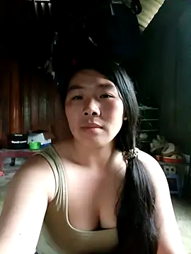 quynhkoolbae online show from 10/20/25, 01:51