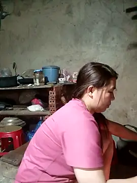 quynhkoolbae online show from 11/04/25, 05:22