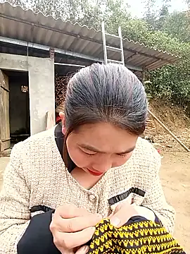 quynhkoolbae online show from 01/19/26, 01:42