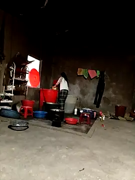 quynhkoolbae online show from 10/23/25, 10:14