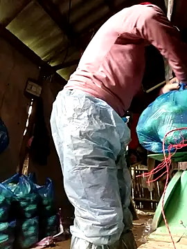 quynhkoolbae online show from 11/08/25, 02:15