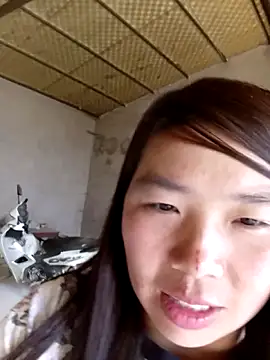 quynhkoolbae online show from 12/03/25, 02:23