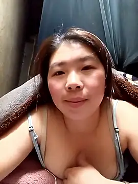 quynhkoolbae online show from 01/15/26, 11:41