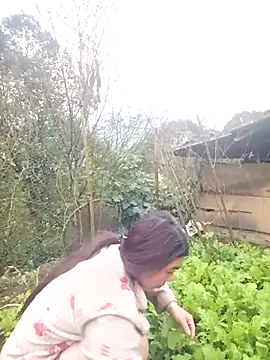 quynhkoolbae online show from 02/15/26, 11:36