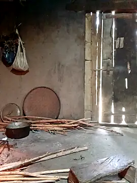 quynhkoolbae online show from 10/30/25, 05:17