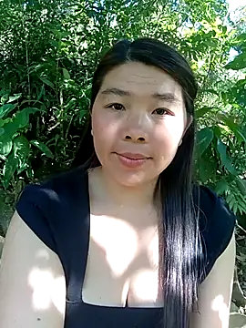 quynhkoolbae online show from 11/28/25, 06:46