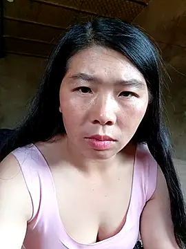 quynhkoolbae online show from 10/12/25, 01:40