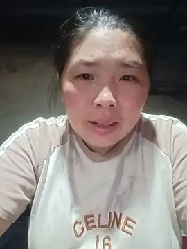 Snapshot of quynhkoolbae chatting on 07/02/26, 05:35 quynhkoolbae online show from 07/02/26, 05:35