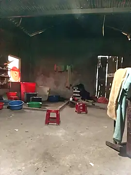 quynhkoolbae online show from 10/28/25, 11:36