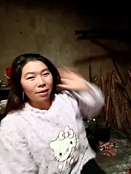 quynhkoolbae online show from 02/10/26, 01:59