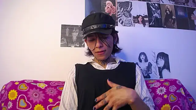 Snapshot of bellamy_095 chatting on 02/11/26, 07:58 bellamy 095 online show from 02/11/26, 07:58