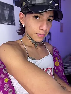 Snapshot of bellamy_095 chatting on 02/13/26, 07:58 bellamy 095 online show from 02/13/26, 07:58