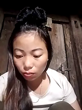 Annaacutee online show from 10/22/25, 10:19