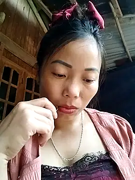 Annaacutee online show from 10/16/25, 12:52