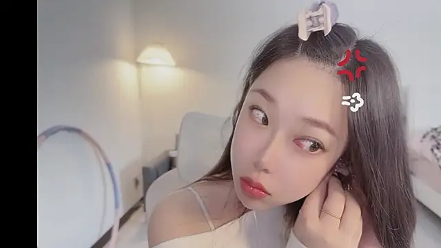 Maymay  online show from 11/22/25, 11:14