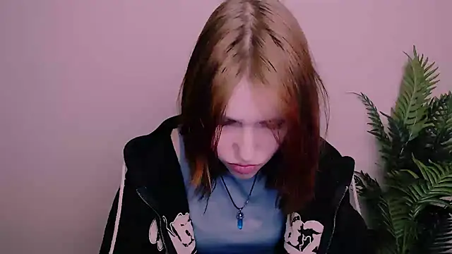 Snapshot of GuessMe___ chatting on 02/12/26, 10:42 GuessMe online show from 02/12/26, 10:42