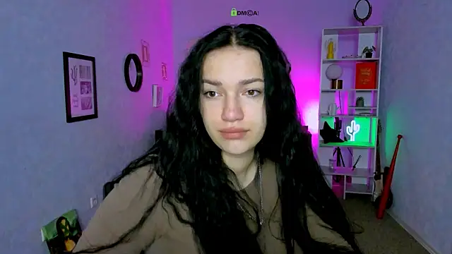 miss ella  online show from 09/25/25, 05:46