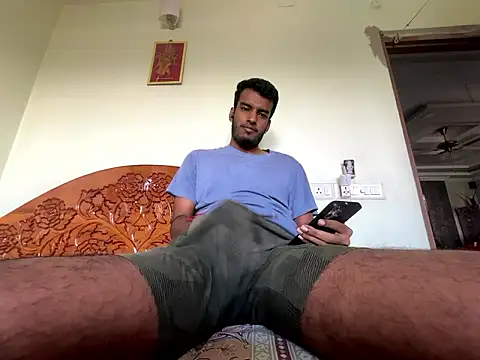 nivedthomas01 online show from 01/09/26, 04:30