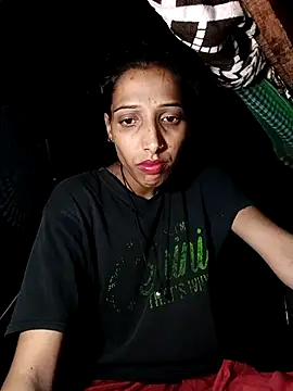 Snapshot of Pinki_thakur_1 chatting on 07/05/26, 06:37 Pinki thakur 1 online show from 07/05/26, 06:37