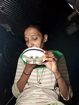Snapshot of Pinki_thakur_1 chatting on 07/14/26, 06:36 Pinki thakur 1 online show from 07/14/26, 06:36