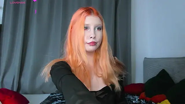 VelvetBlitz online show from 12/20/25, 02:20