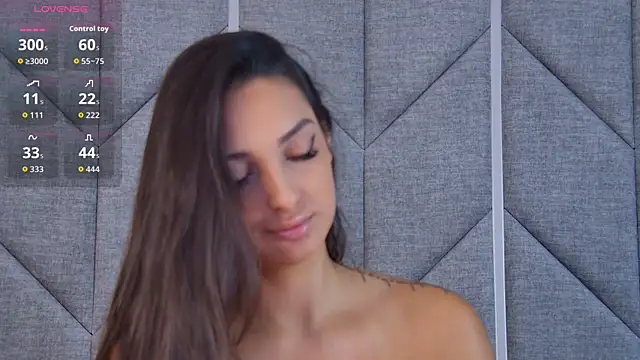 Snapshot of Kimberlymav chatting on 09/15/25, 04:24 Kimberlymav online show from 09/15/25, 04:24