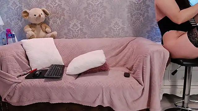 Ella Raven online show from 04/30/26, 05:25
