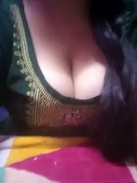Snapshot of TINASONI chatting on 04/29/26, 05:52 TINASONI online show from 04/29/26, 05:52