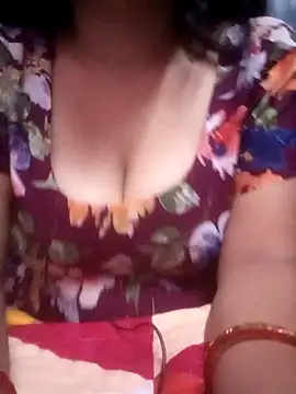 TINASONI online show from 10/31/25, 01:46