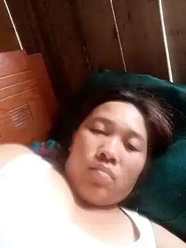 miumiu 00 online show from 09/21/25, 07:57