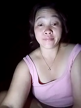 miumiu 00 online show from 11/11/25, 04:35