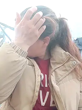 miumiu 00 online show from 02/23/26, 07:53