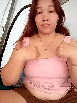 miumiu 00 online show from 10/02/25, 01:09